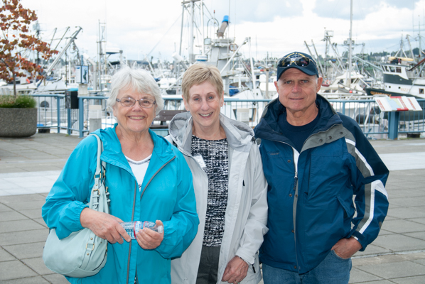 Joann Saxerud and Kathy & Joe Cubalchini looking for a boat to buy