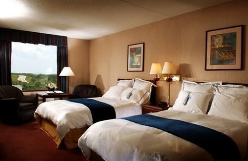 radisson-hotel-branson-room-images_3-300